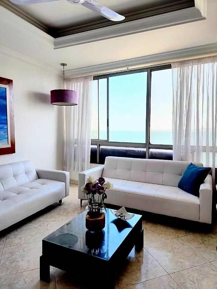 Premium Frente Al Mar Y Playa Apartamento *